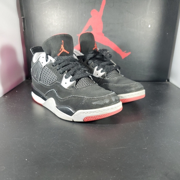 bred 4 size 13